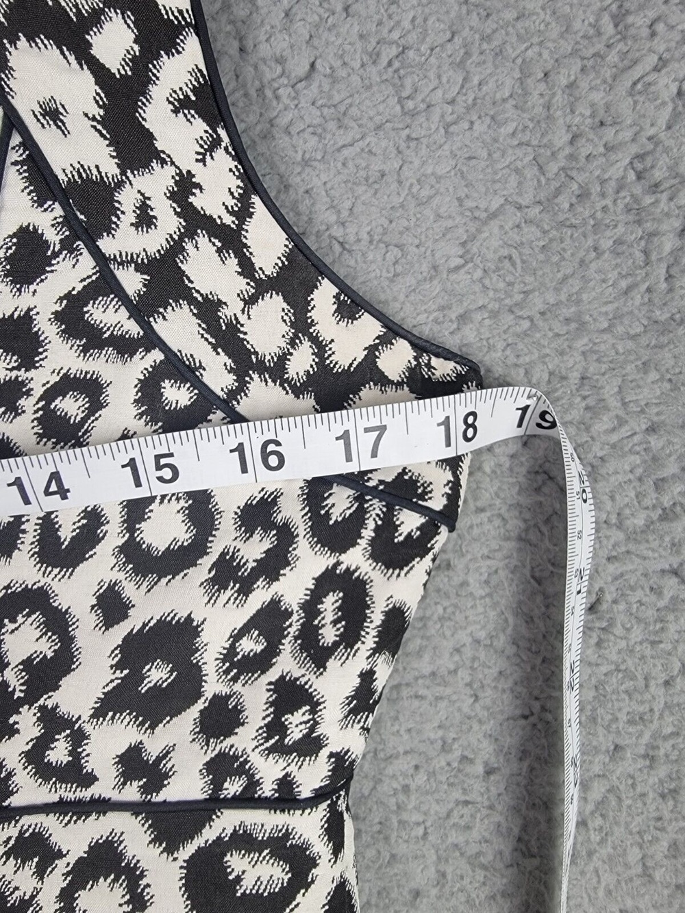 Banana Republic Womens Dress 8 Black White Leopard Print Fit Flare Sleeveless - Picture 10 of 16